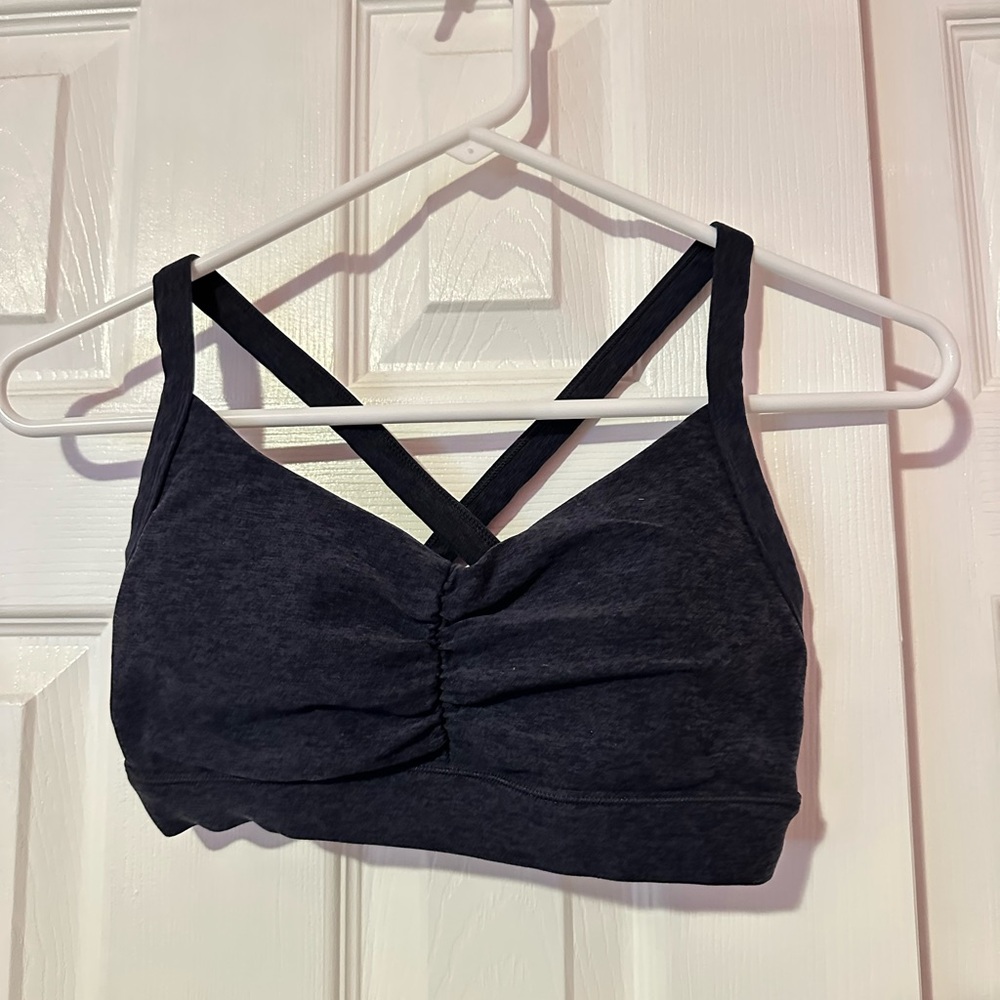 Vuori Cross-Back Sports Bra